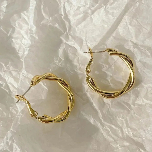 925 Sterling Silver Minimalist Twist Gold Small Hoop Earrings - Picture 9 of 11